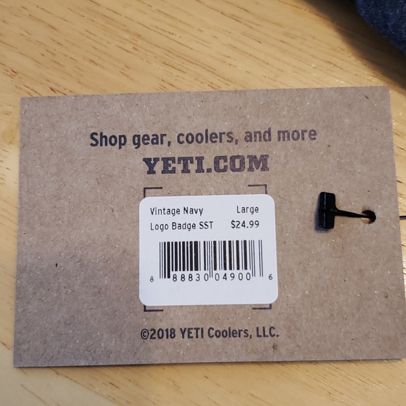 YETI Logo Badge T-shirt - Picture 3 of 3